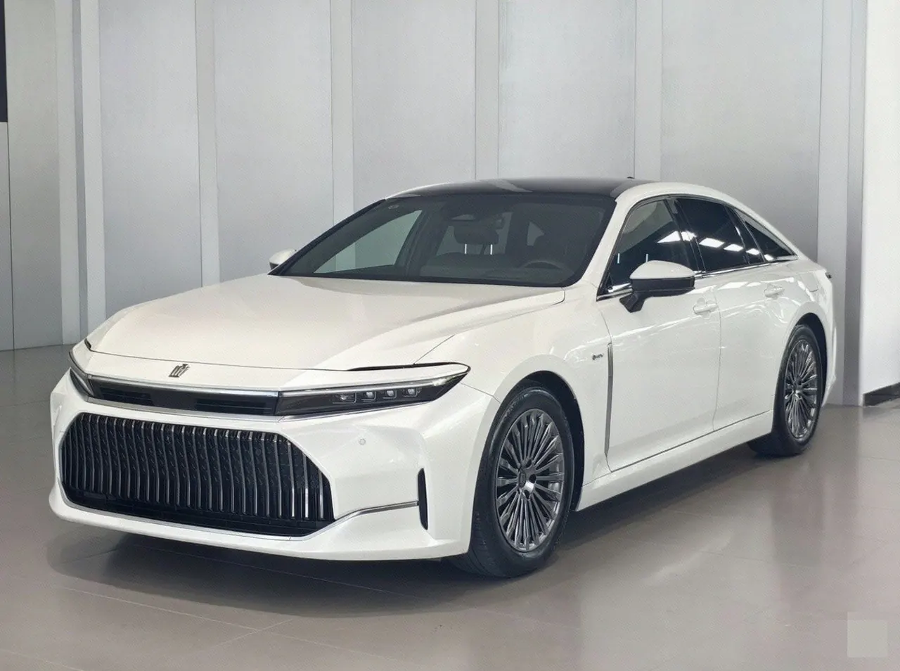 Toyota Crown (Imported) 2024 Crown 2.5 Stepless to Enjoy Automatic Gear - View 1