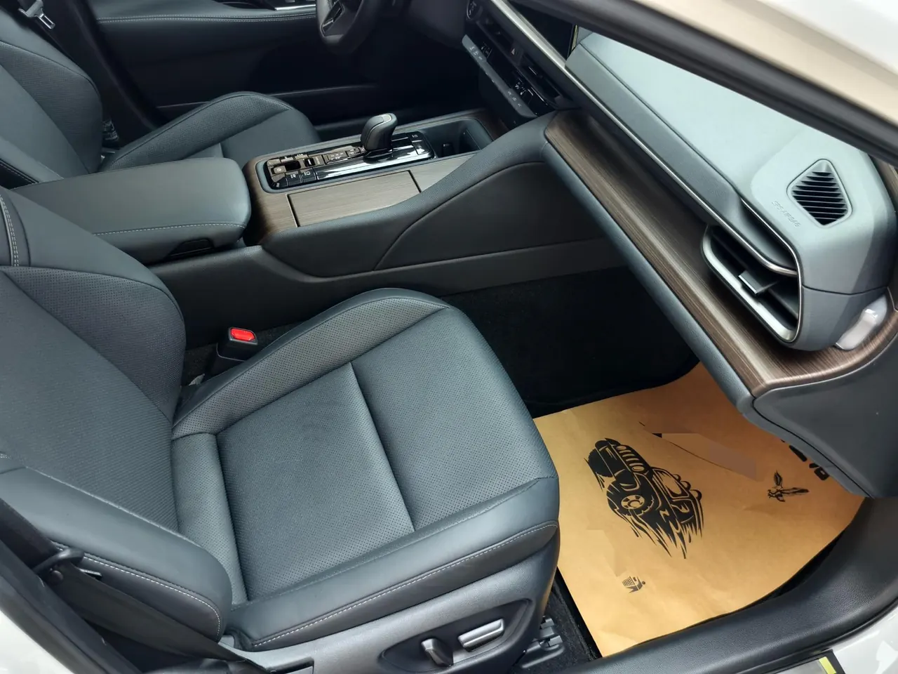 Toyota Crown (Imported) 2024 Crown 2.5 Stepless to Enjoy Automatic Gear 4