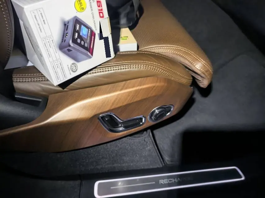 Volvo XC90 New Energy (Imported) 2021 XC90 PHEV 2.0T T8 Zhizun Deluxe Edition 7-seat Automatic Gear 10