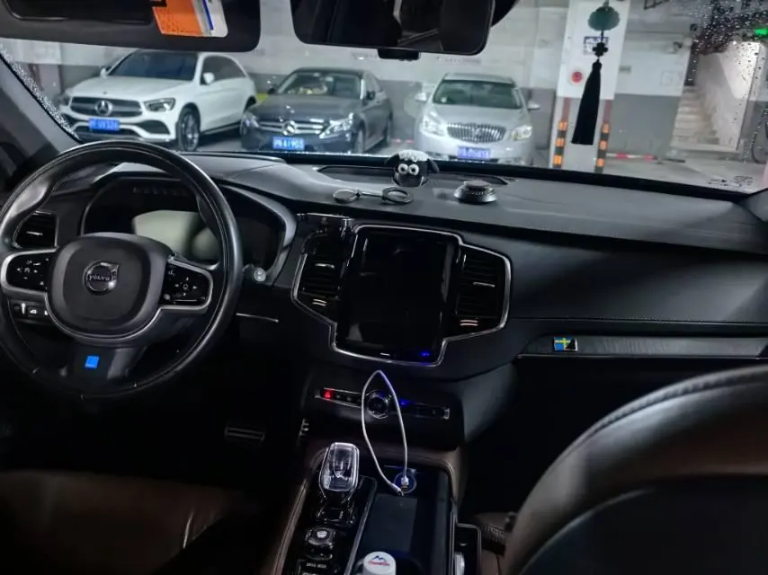 Volvo XC90 New Energy (Imported) 2021 XC90 PHEV 2.0T T8 Zhizun Deluxe Edition 7-seat Automatic Gear 12