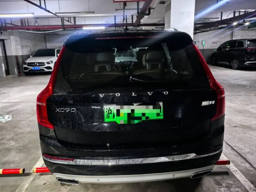 Volvo XC90 New Energy (Imported) 2021 XC90 PHEV 2.0T T8 Zhizun Deluxe Edition 7-seat Automatic Gear 4