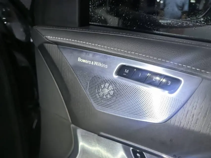 Volvo XC90 New Energy (Imported) 2021 XC90 PHEV 2.0T T8 Zhizun Deluxe Edition 7-seat Automatic Gear 9