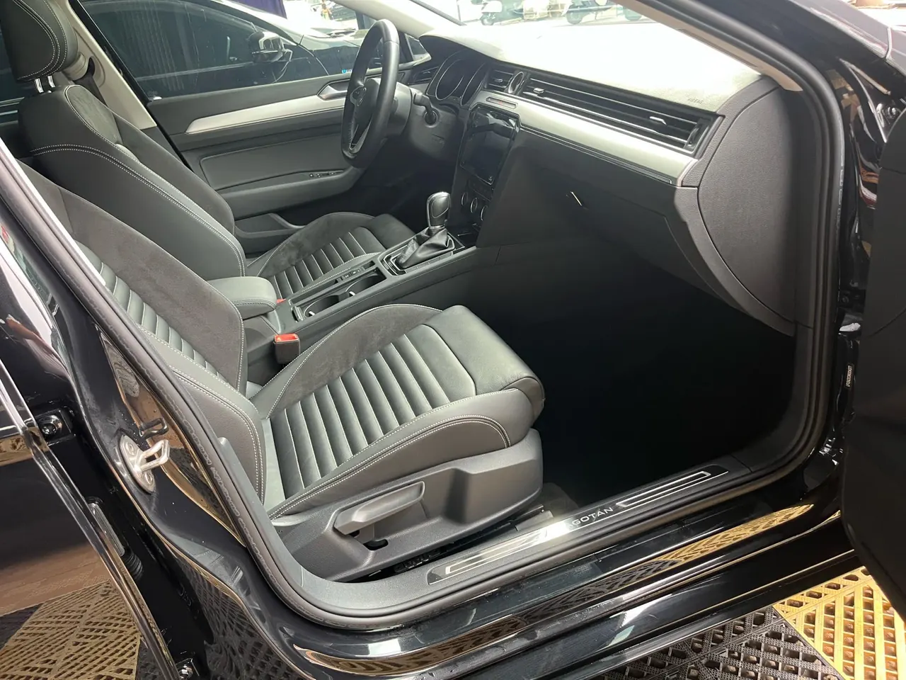 Volkswagen 2020 Magotan 1.4TSI 280TSI Comfortable Automatic 7