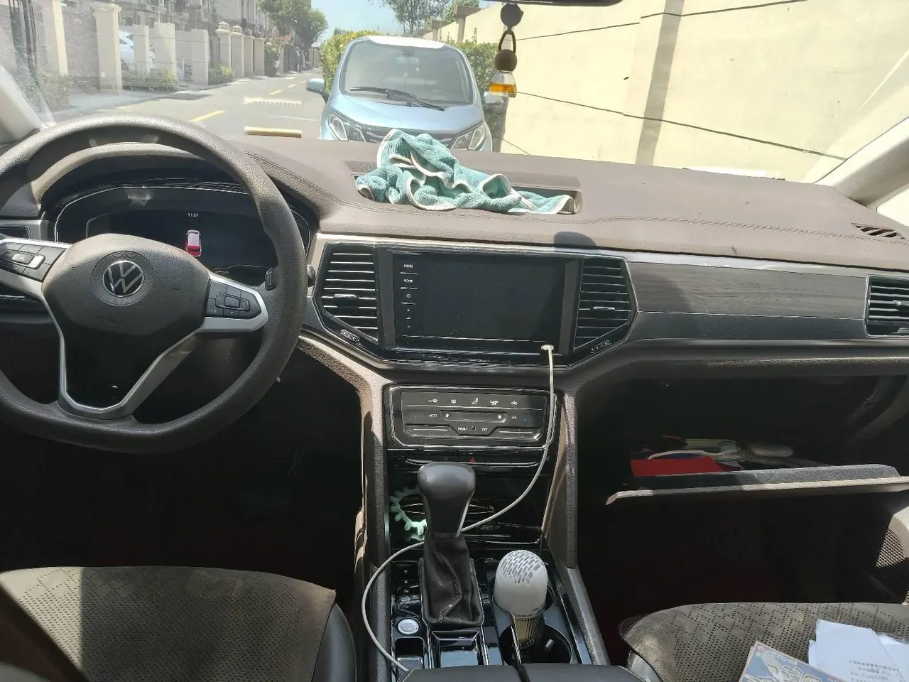 Volkswagen 2020 models of Wei ran (Viloran) 2.0TSI 330TSI business edition automatic gear 4