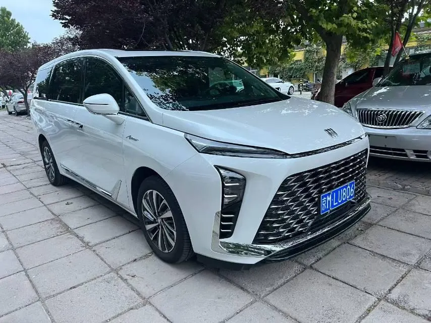 Buick 2020 GL8 ES Lu Zun 2.0T 653T Exclusive Automatic Gear 2