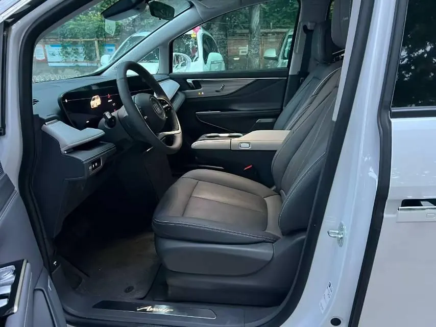 Buick 2020 GL8 ES Lu Zun 2.0T 653T Exclusive Automatic Gear 5