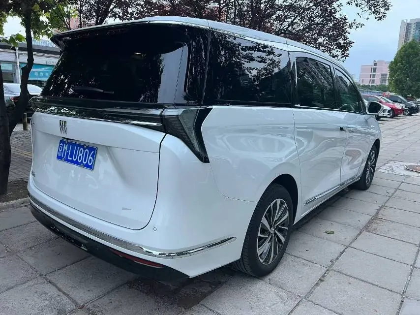 Buick 2020 GL8 ES Lu Zun 2.0T 653T Exclusive Automatic Gear 8