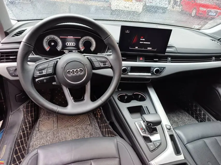 Audi 2020 A4L 2.0TFSI 40TFSI Deluxe Elegant Automatic 4