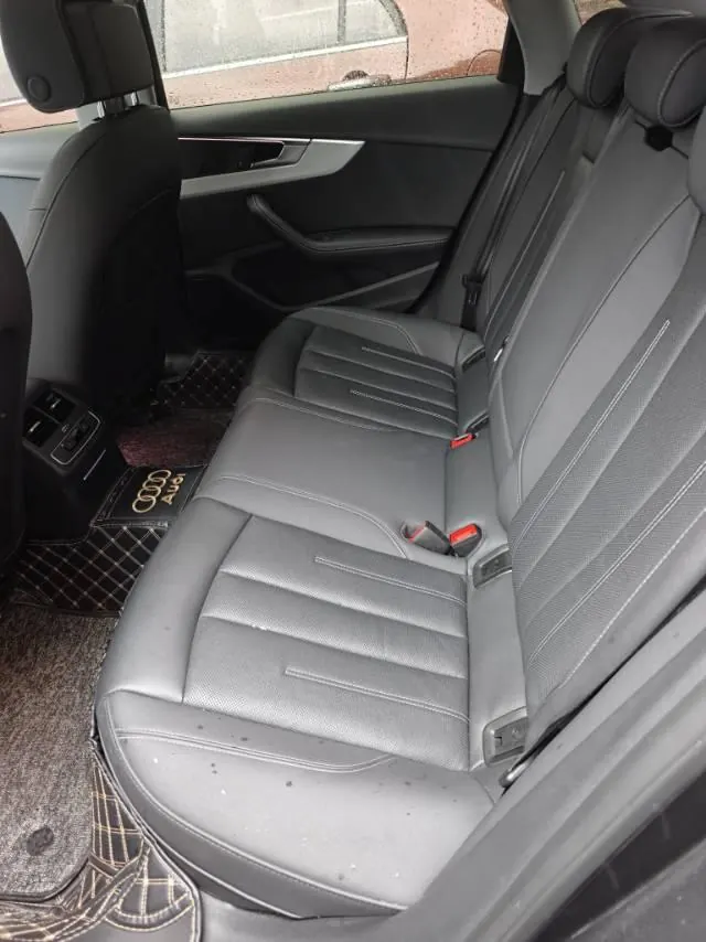 Audi 2020 A4L 2.0TFSI 40TFSI Deluxe Elegant Automatic 5
