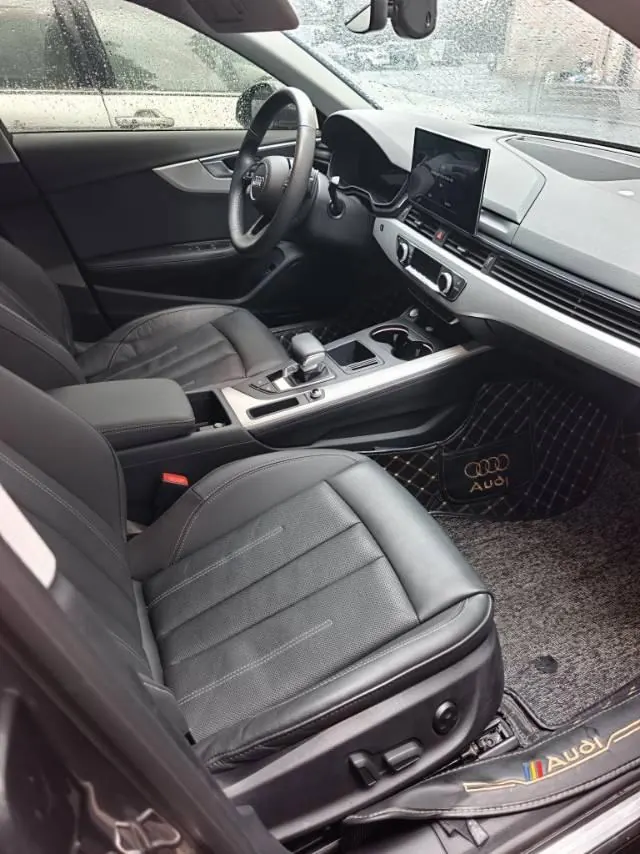 Audi 2020 A4L 2.0TFSI 40TFSI Deluxe Elegant Automatic 6