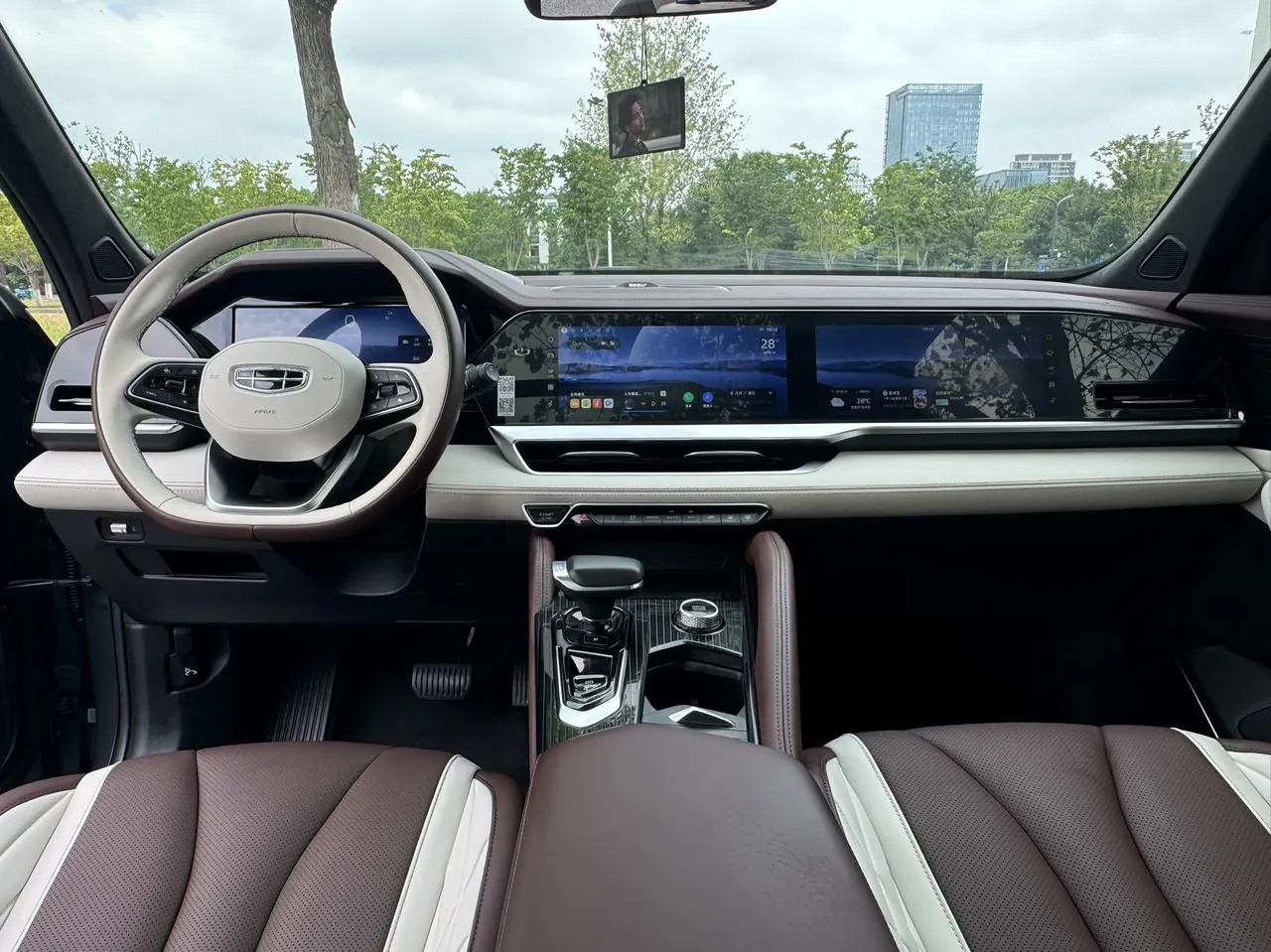 Geely 2021 XingyueL (Monjaro) 2.0TD EVO two-wheel drive distinguished automatic transmission 5
