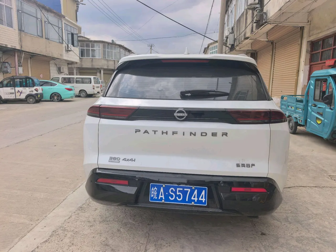 Nissan 2024 Tanlu 2.0T 380VC-TURBO 4-wheel drive Zhizun Edition 6-seat automatic gear 4