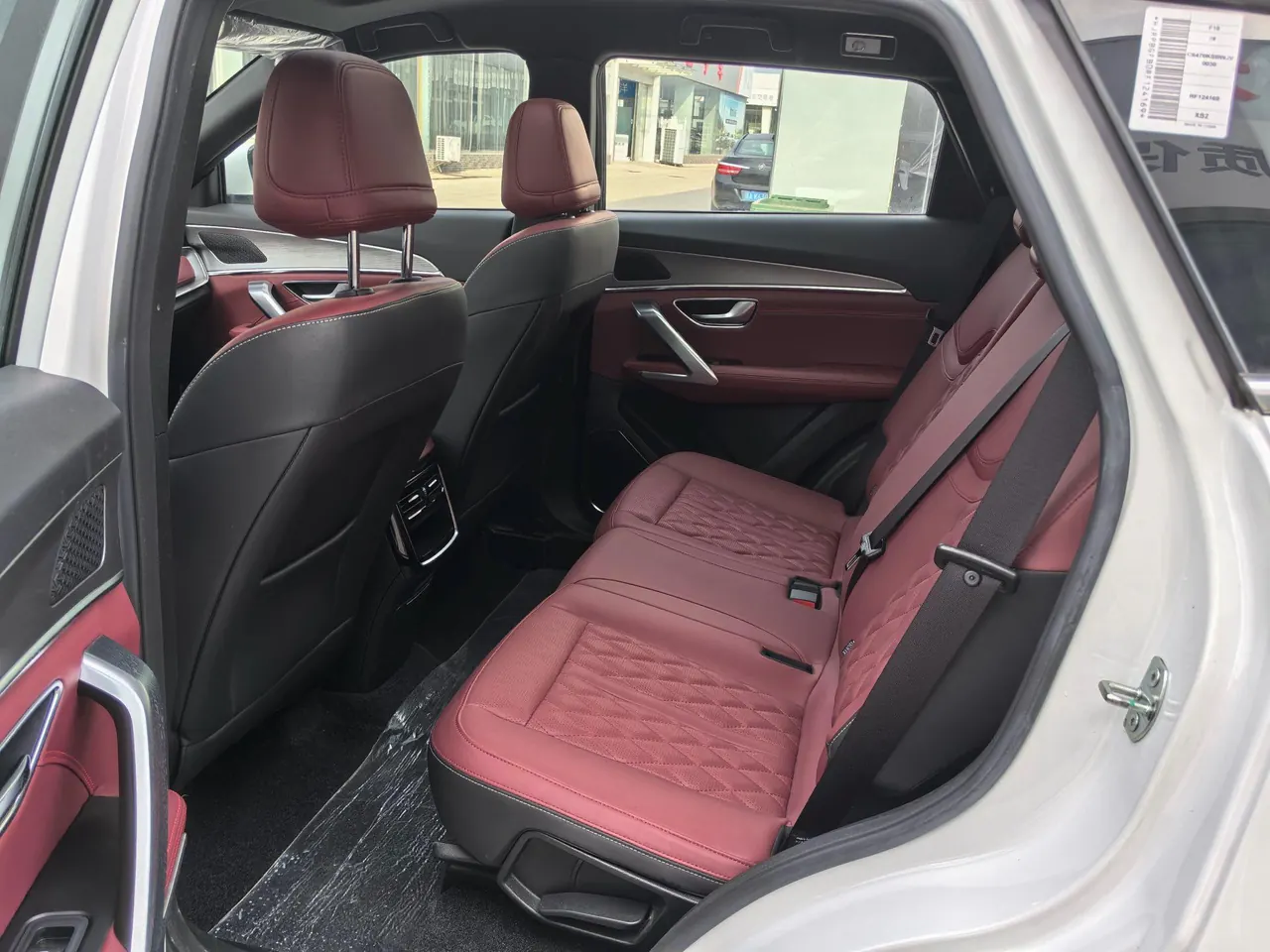 Jetour 2024 X70 PLUS 1.5T Champion Edition PRO7 Automatic Gear 5