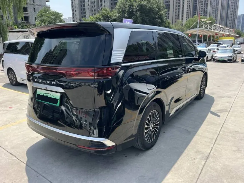 Denza 2024 Denza D9 EV EV600 four-wheel drive distinguished automatic gear 4