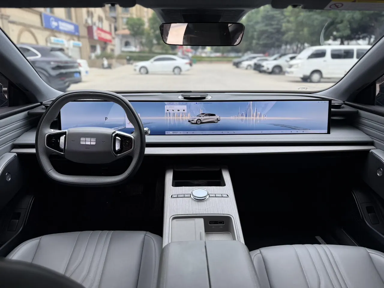 Geely Galaxy 2024 E 8 550km Rear Drive Longteng Edition Automatic Gear 6