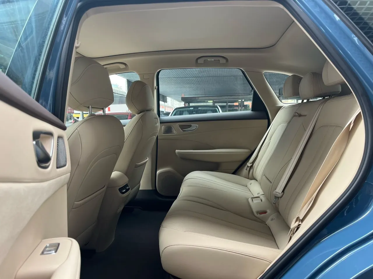 Shangjie 2025 H5 Range-Extended Max Automatic Transmission 9