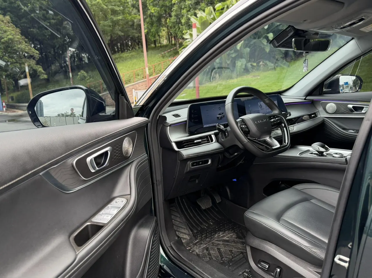 Chery 2025 Ruihu 8 PRO 1.6T 290T Two-Drive Deluxe Edition Automatic Gear 5