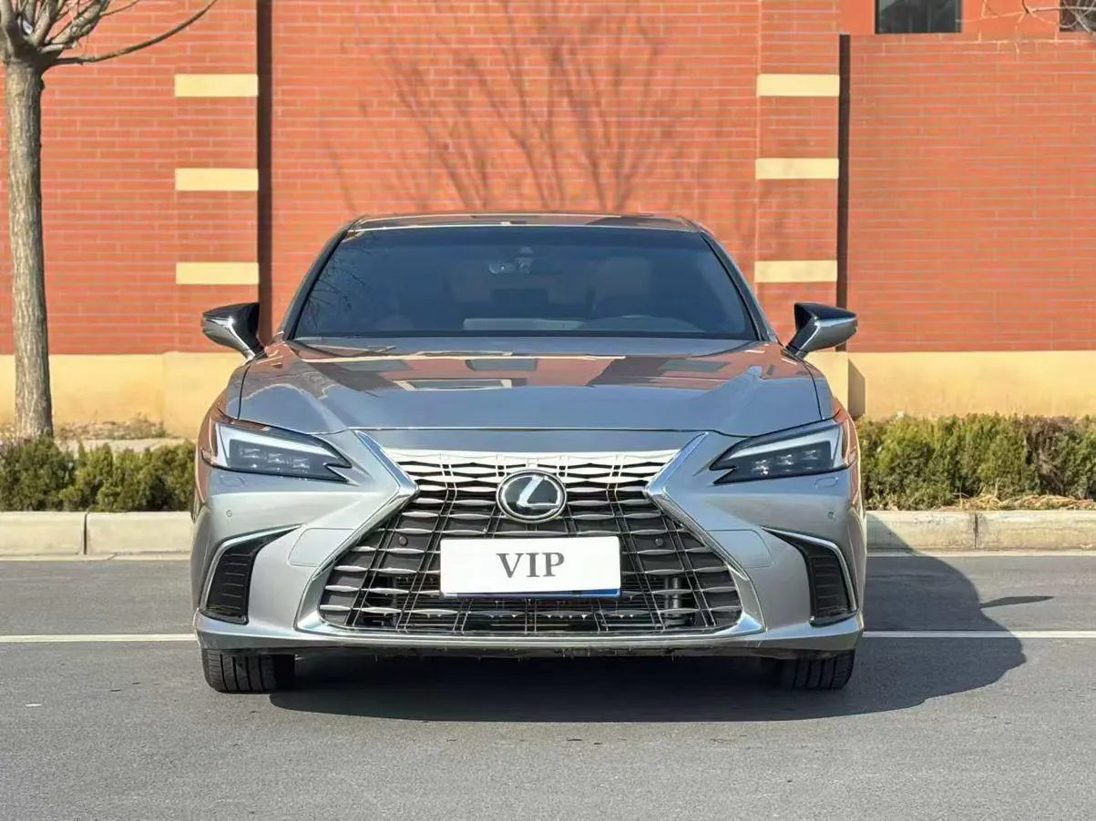 Lexus ES (Imported) 2025 ES200 2.0 Stepless Special Edition Automatic Gear 2