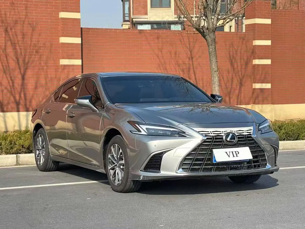 Lexus ES (Imported) 2025 ES200 2.0 Stepless Special Edition Automatic Gear 3