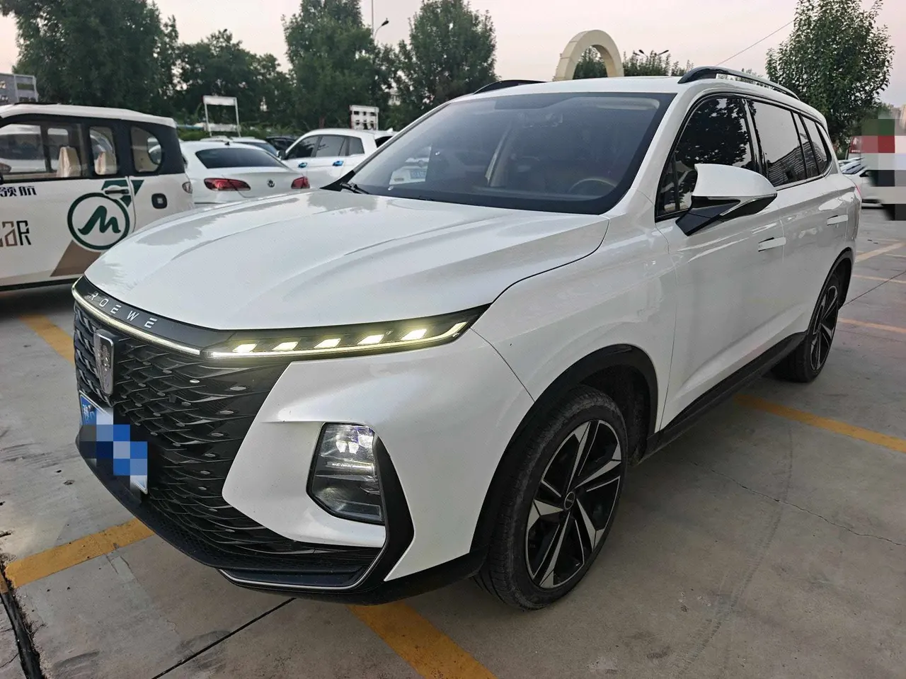Roewe 2022 RX5 MAX 1.5T has a distinguished version of automatic gear - View 1