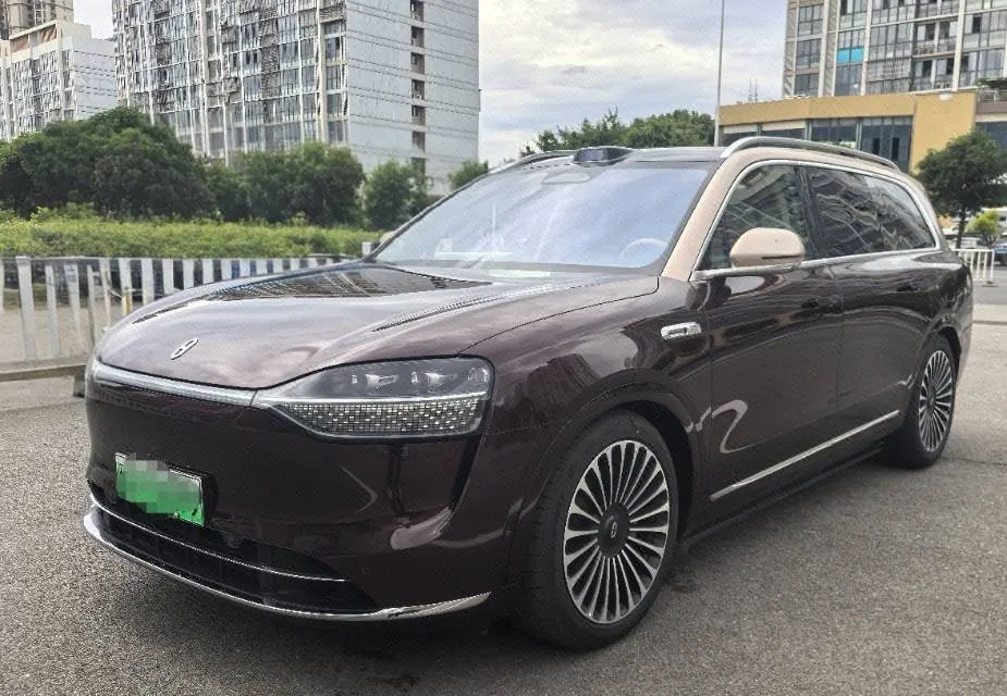 打开图片灯箱:AITO 2025 AITO M9 extended range Ultra version 52kWh5 seat version automatic gear