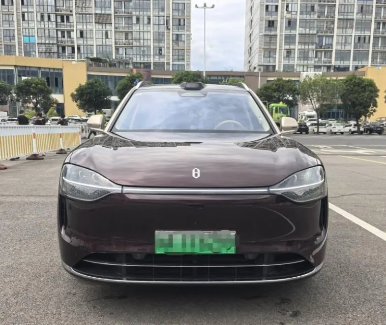 AITO 2025 AITO M9 extended range Ultra version 52kWh5 seat version automatic gear 2