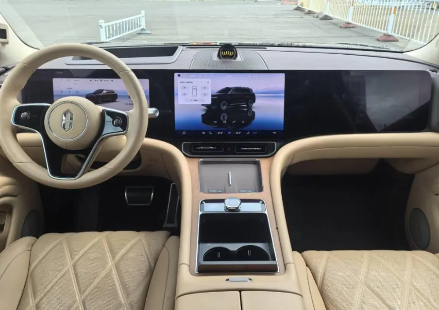 AITO 2025 AITO M9 extended range Ultra version 52kWh5 seat version automatic gear 5