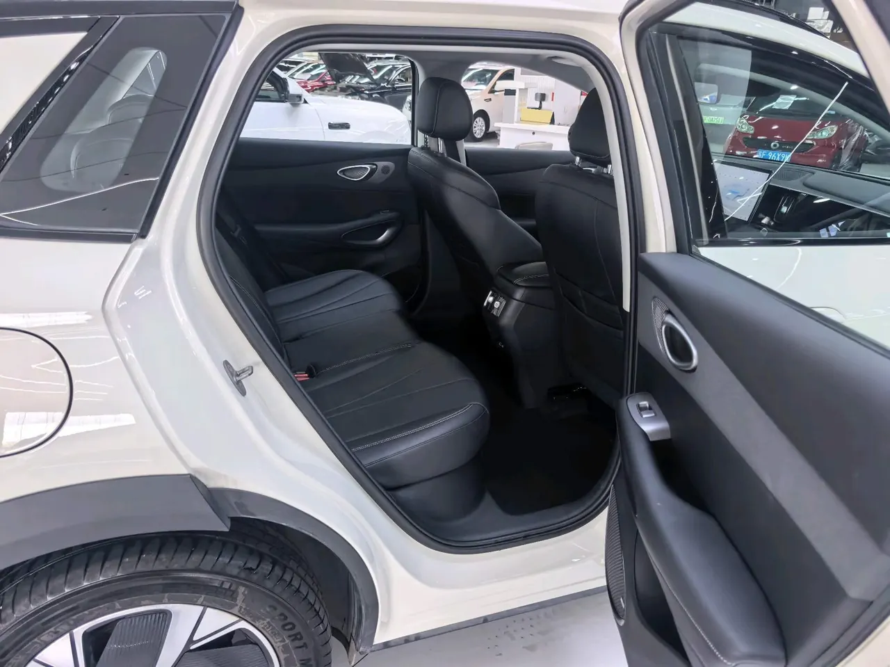 BYD 2025 Sea Lion 05 EV 520KM Zhihang Edition Automatic Gear 18