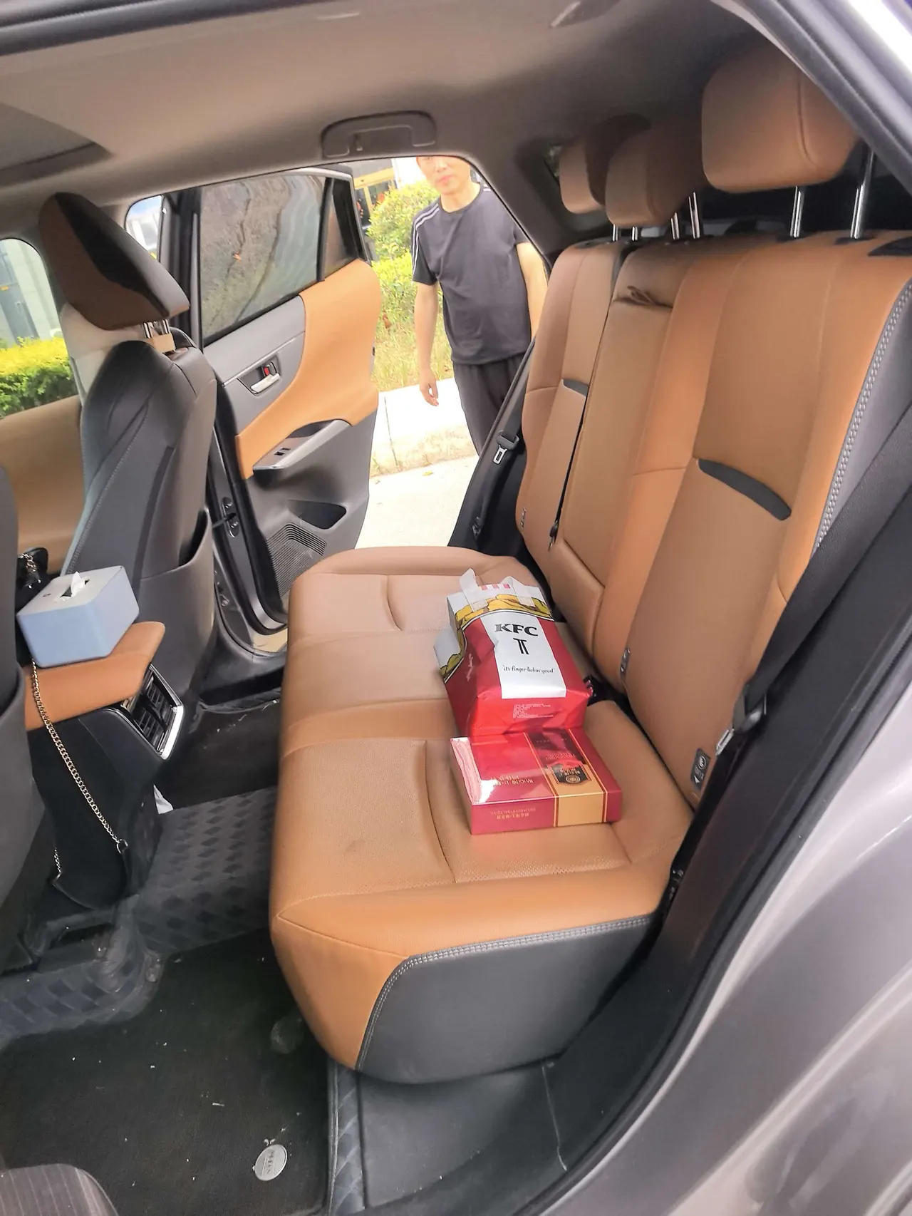 Toyota 2023 Weisa 2.0 Stepless Two-Drive Premium Edition Automatic Gear 4
