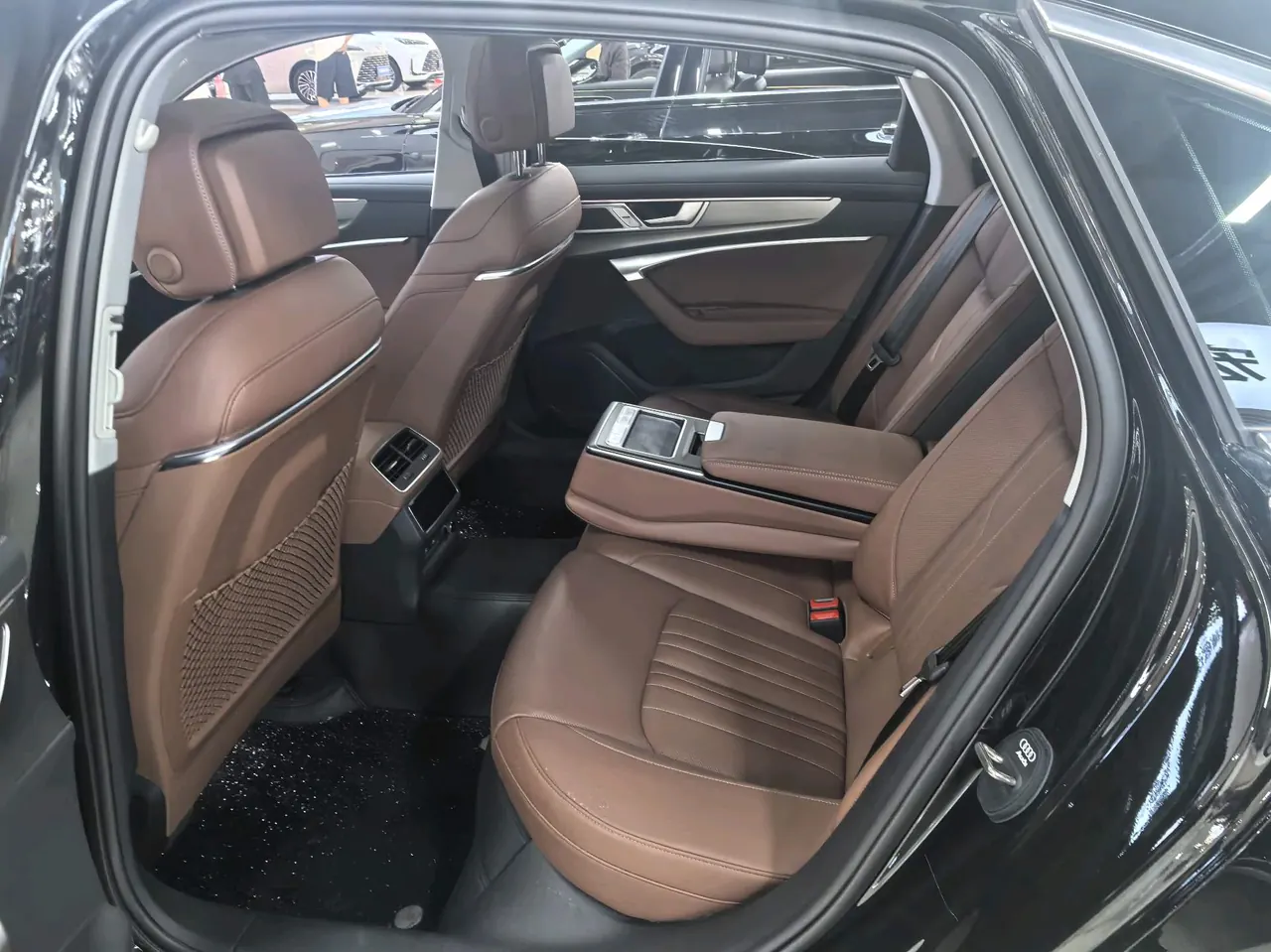 Audi 2025 A6L 2.0TFSI 45TFSI Selected Dynamic Ventilation Comfortable Bag Automatic Gear 3