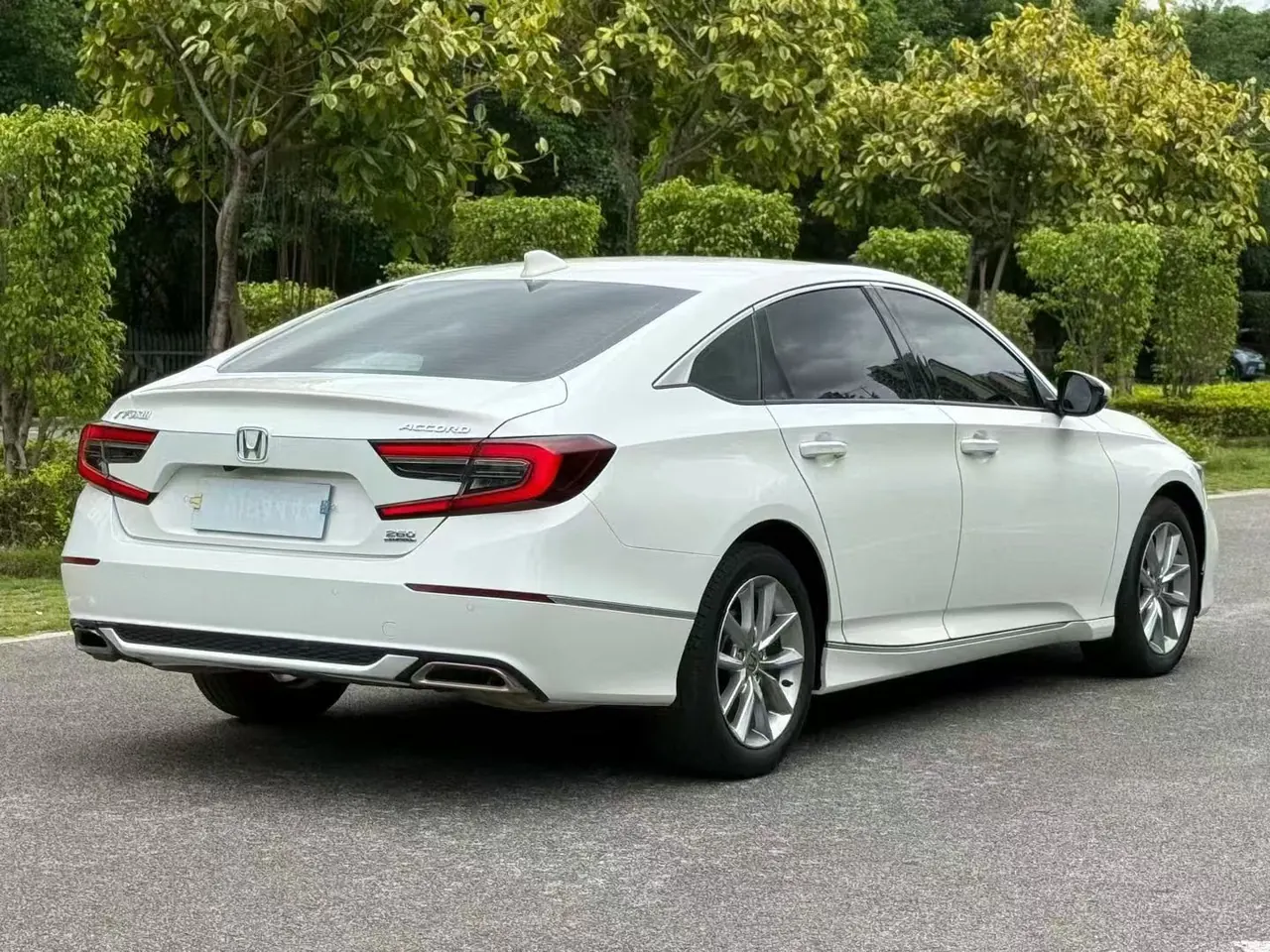 Honda 2022 10th Generation Accord 1.5T Stepless 260TURBO Deluxe Automatic Gear 7