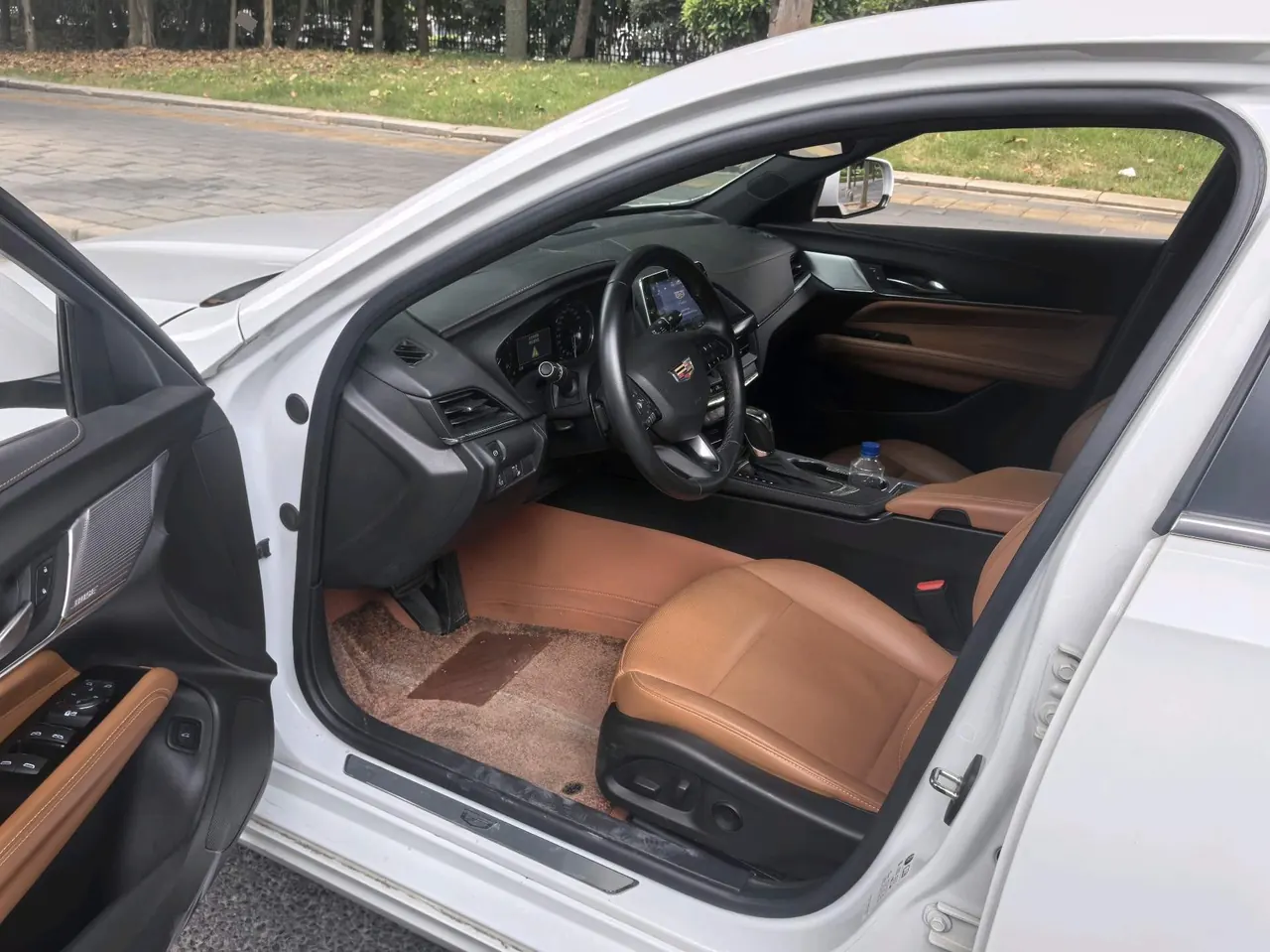 Cadillac 2022 CT4 2.0T 28T luxury automatic gear 6