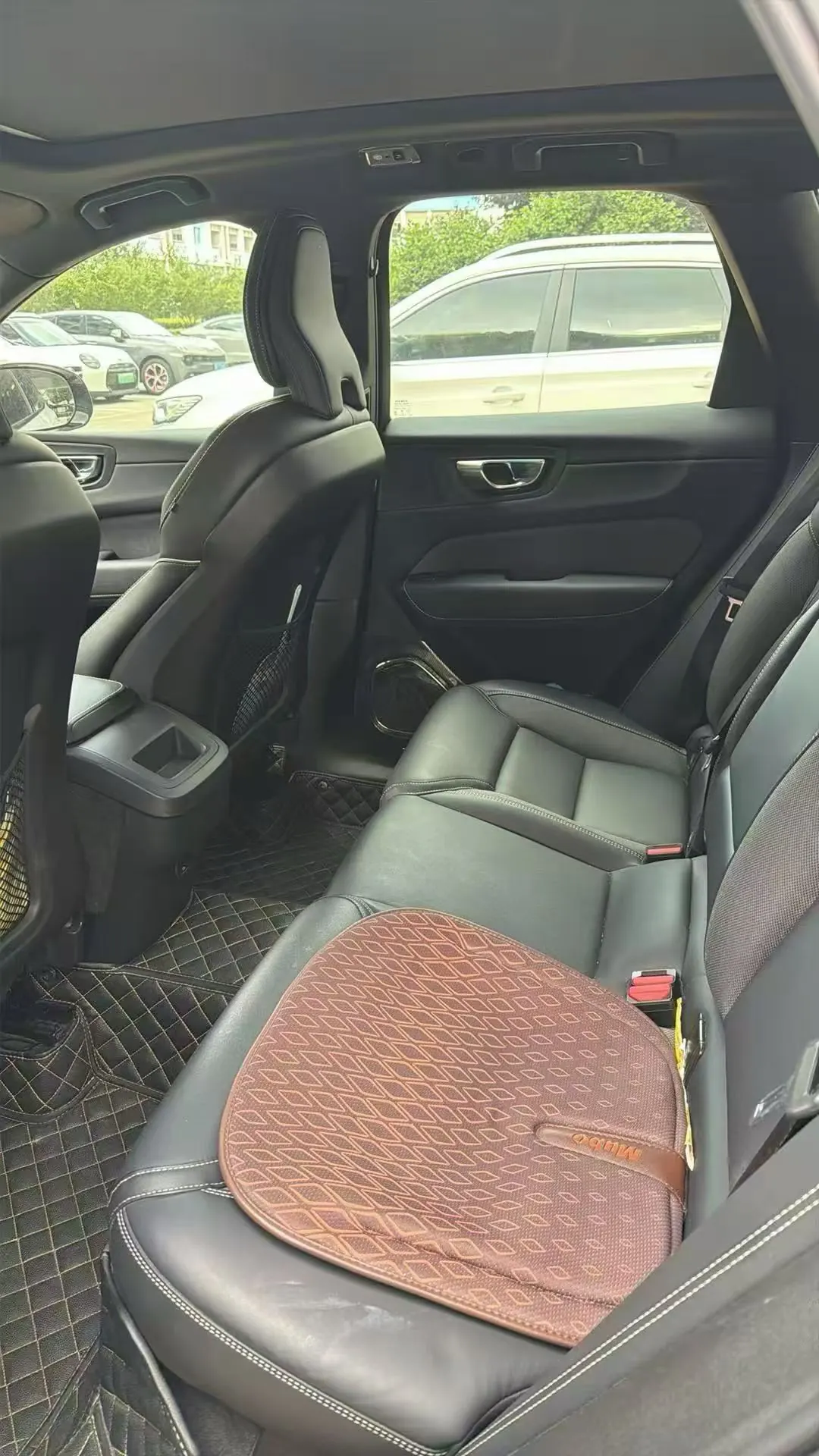 Volvo 2021 XC60 2.0T T5 4-wheel drive Zhiyuan Sports Edition Automatic Gear 5