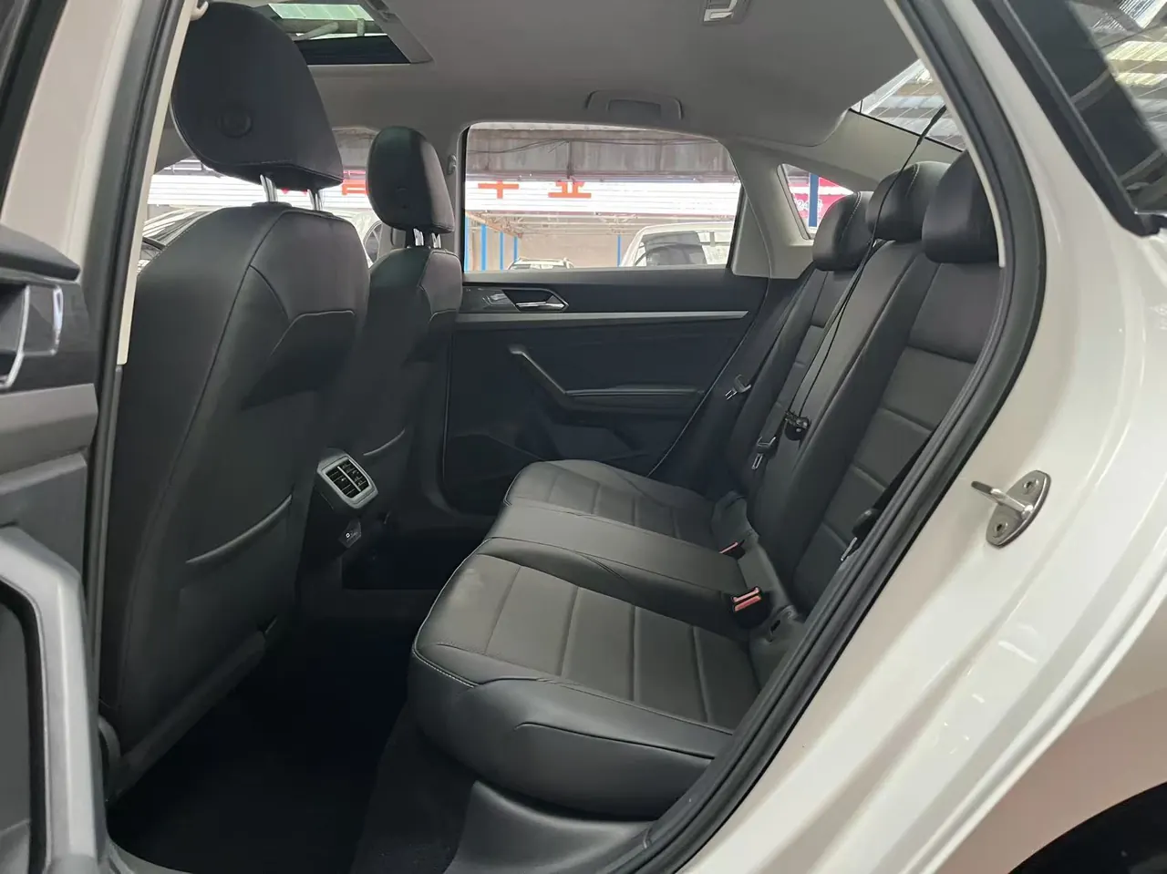 Volkswagen 2021 Lavida 1.5 Comfort Edition Automatic Gear 9