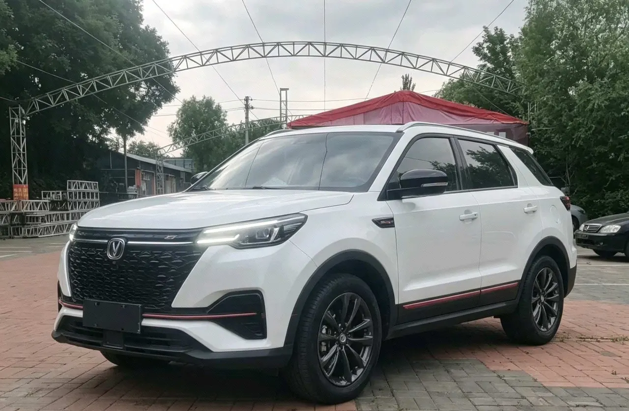 Open image lightbox: ChangAn 2022 CS55 PLUS 1.5T Luxury Automatic Gear