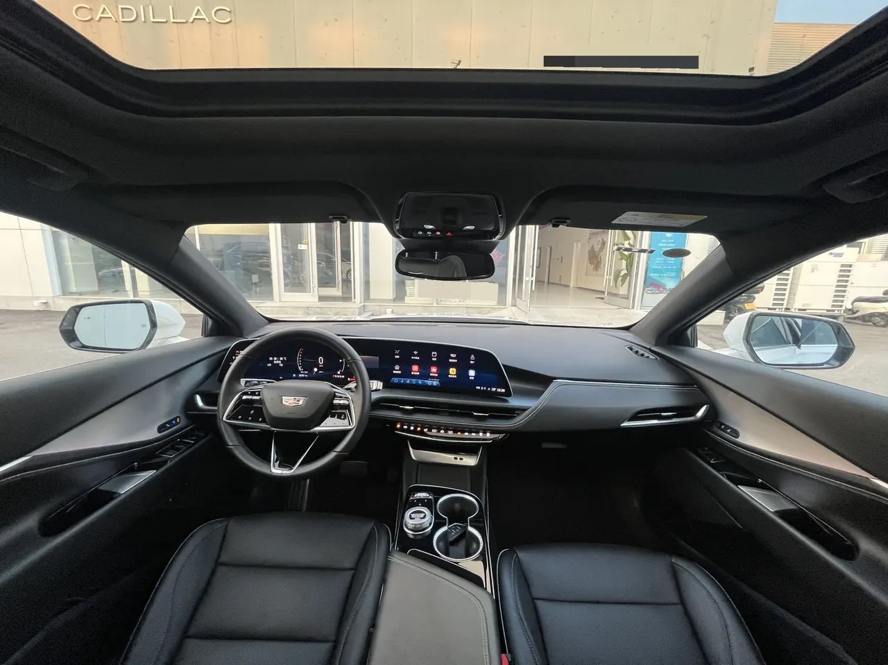 Cadillac 2023 GT4 48V 1.5T 25T Luxury Automatic Gear 15