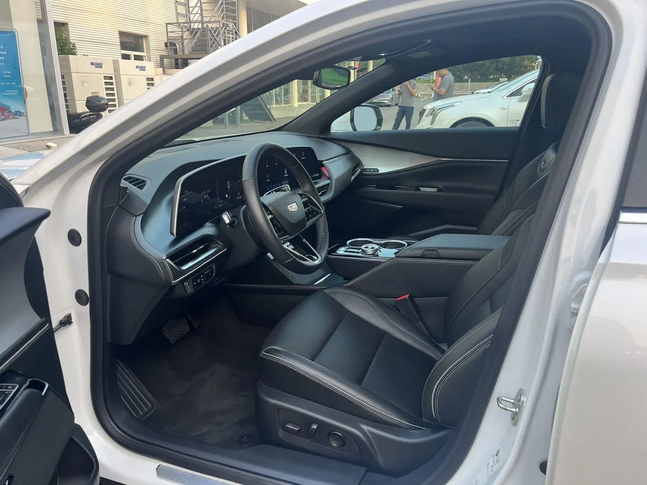 Cadillac 2023 GT4 48V 1.5T 25T Luxury Automatic Gear 4