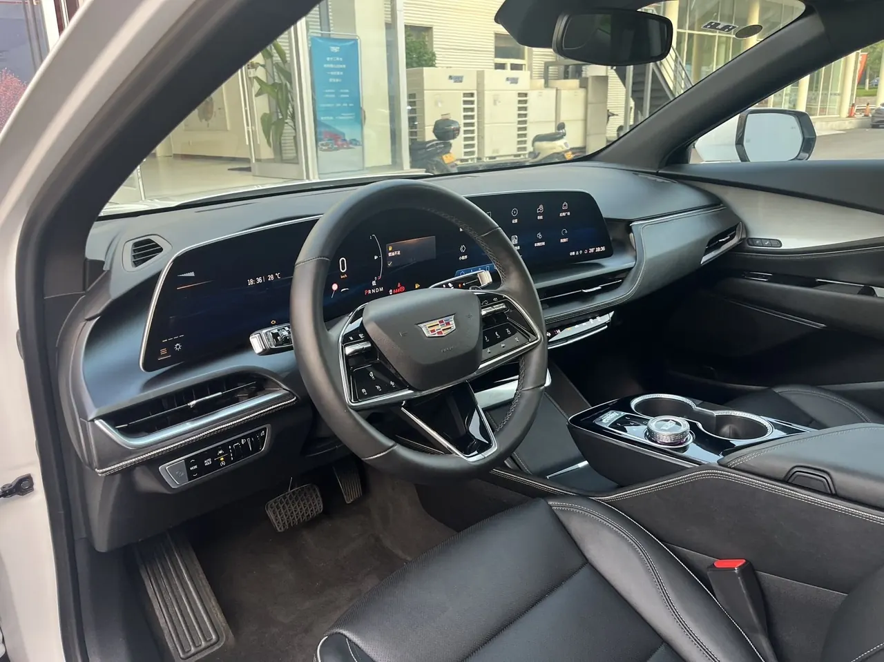 Cadillac 2023 GT4 48V 1.5T 25T Luxury Automatic Gear 5