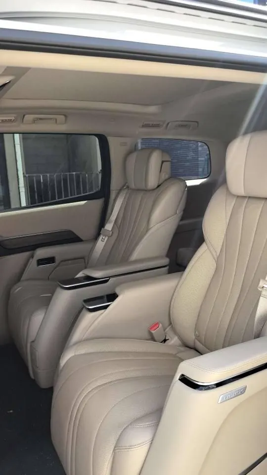 Buick 2023 Century 48V 2.0T Enjoy 7-seat Automatic 5