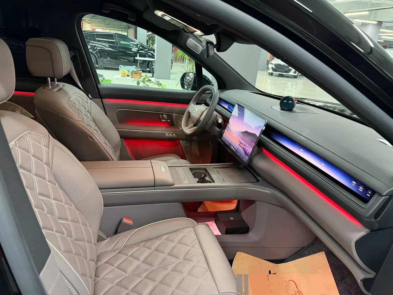 NIO 2026 ES8 6-seat executive deluxe automatic gear 4