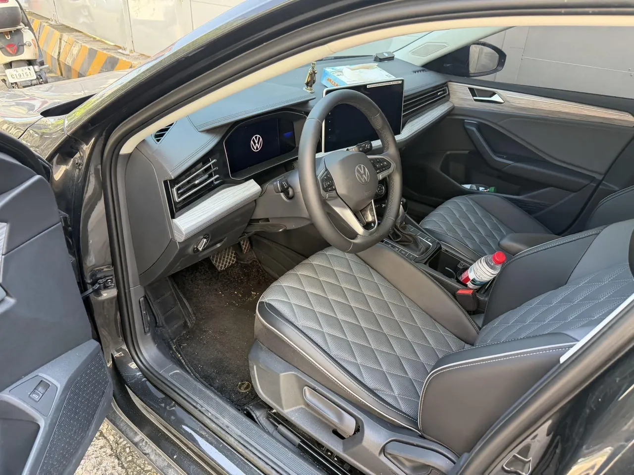 Volkswagen 2023 Golf 8 PRO 1.4TSI 280TSI Automatic 4