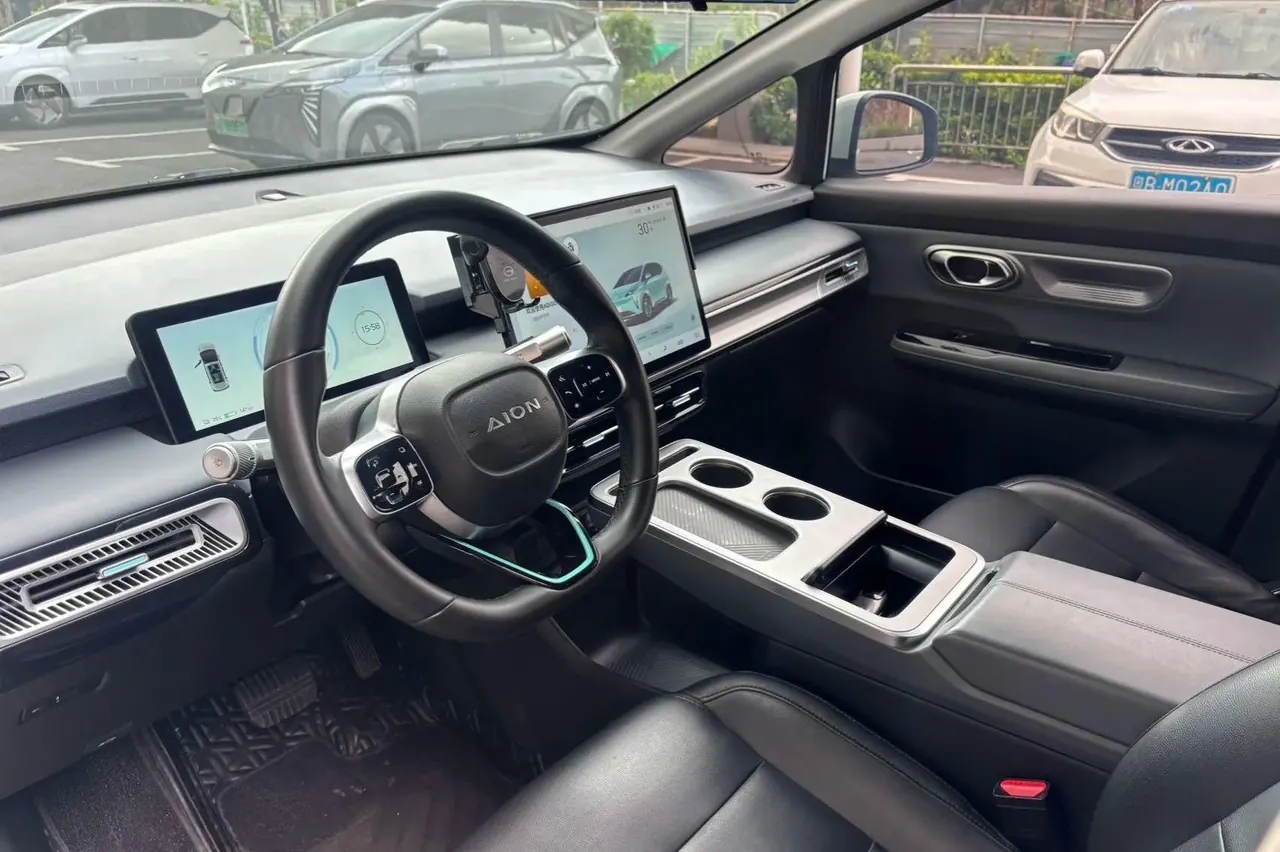 GAC Aion 2023 Aion Y PLUS 70 Smart Collar Edition Automatic Gear 3