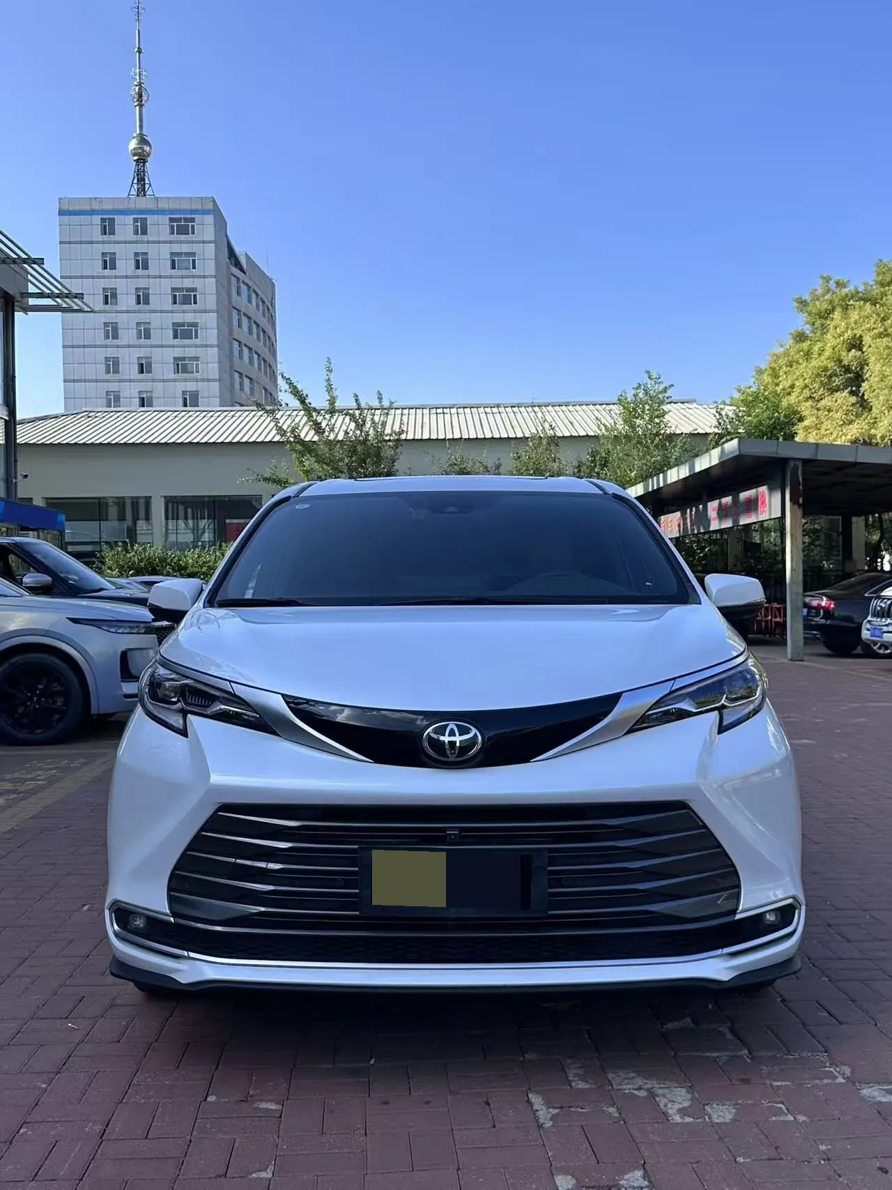 Toyota 2026 Sana 2.5 Stepless Four-wheel Drive Premium Edition Automatic Transmission 2