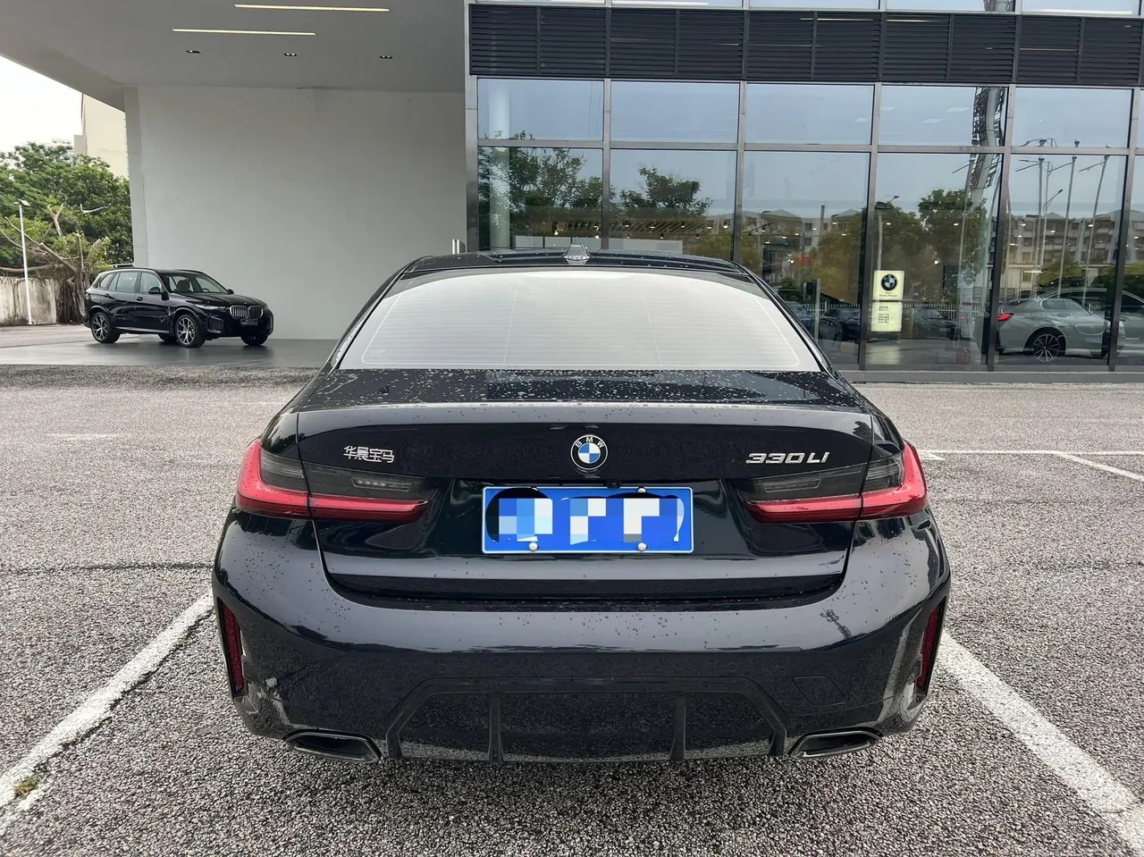 BMW 3 Series 2026 330Li 2.0T M Sports Obsidian Night Suit Automatic Gear 5