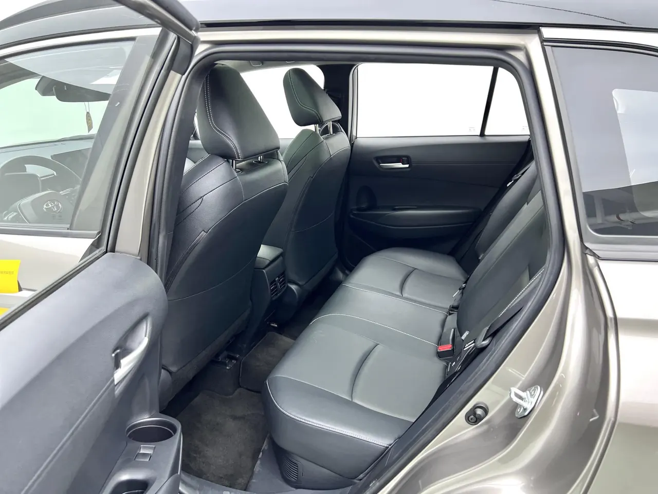 Toyota 2023 Fenglanda Shuangqing 2.0 Stepless Intelligent Electric Hybrid Premium Edition Automatic Gear 4