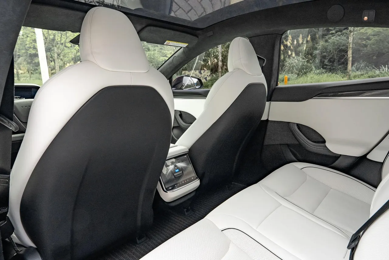 Tesla Model S (Imported) 2023 Model S Three-motor All-wheel Drive Plaid Edition Automatic Gear 10