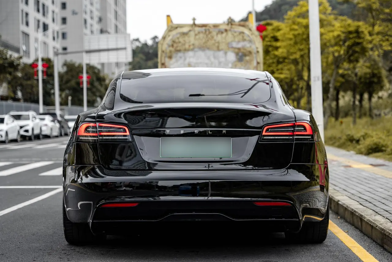 Tesla Model S (Imported) 2023 Model S Three-motor All-wheel Drive Plaid Edition Automatic Gear 13