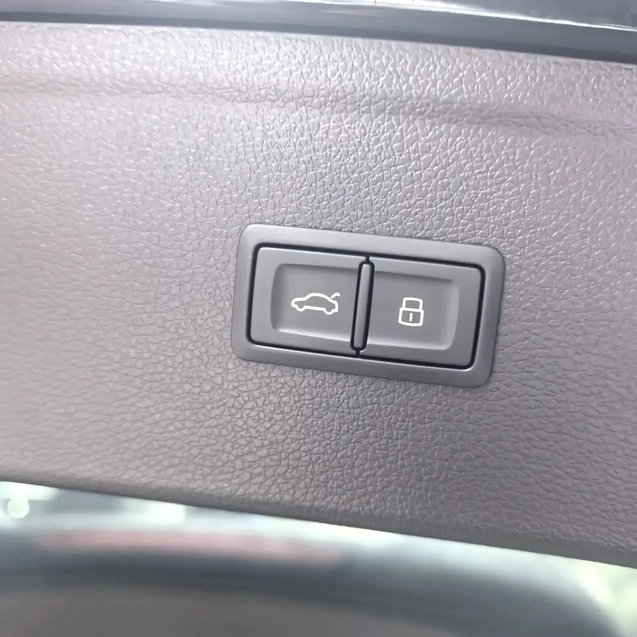 Audi 2023 Q5L 2.0TFSI 40TFSI luxury dynamic automatic 6