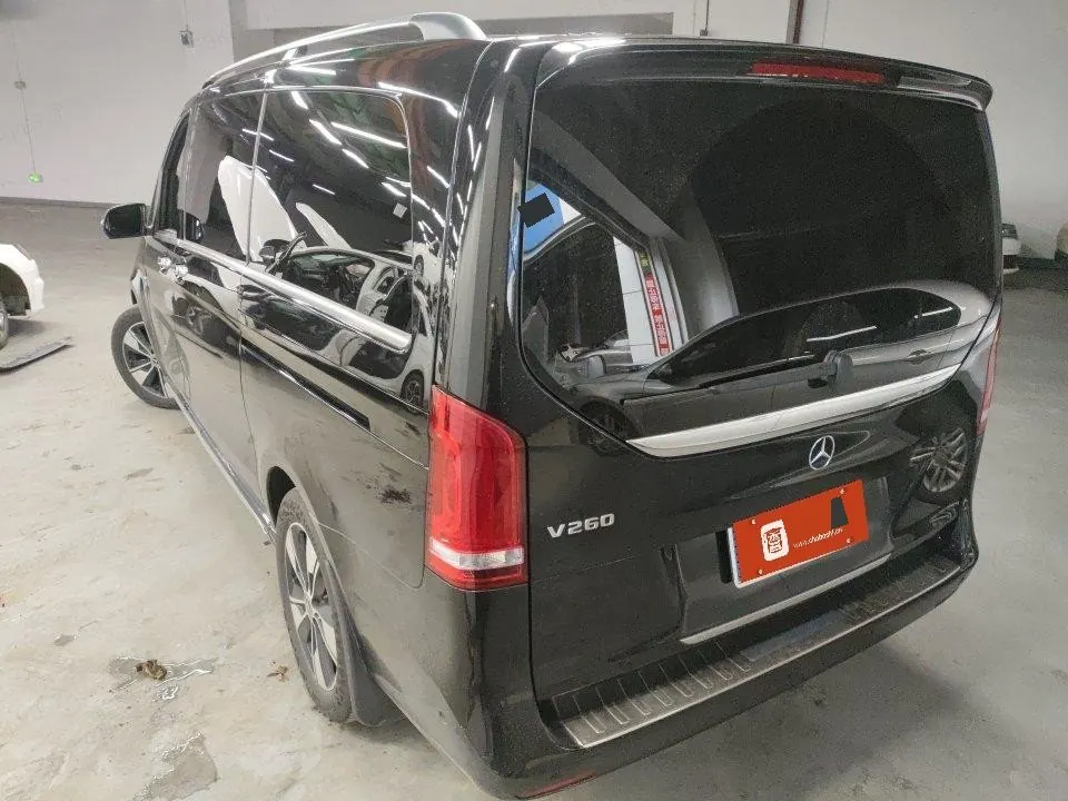 Mercedes Benz V 2022V 260 2.0T Premium Edition Automatic Gear 3
