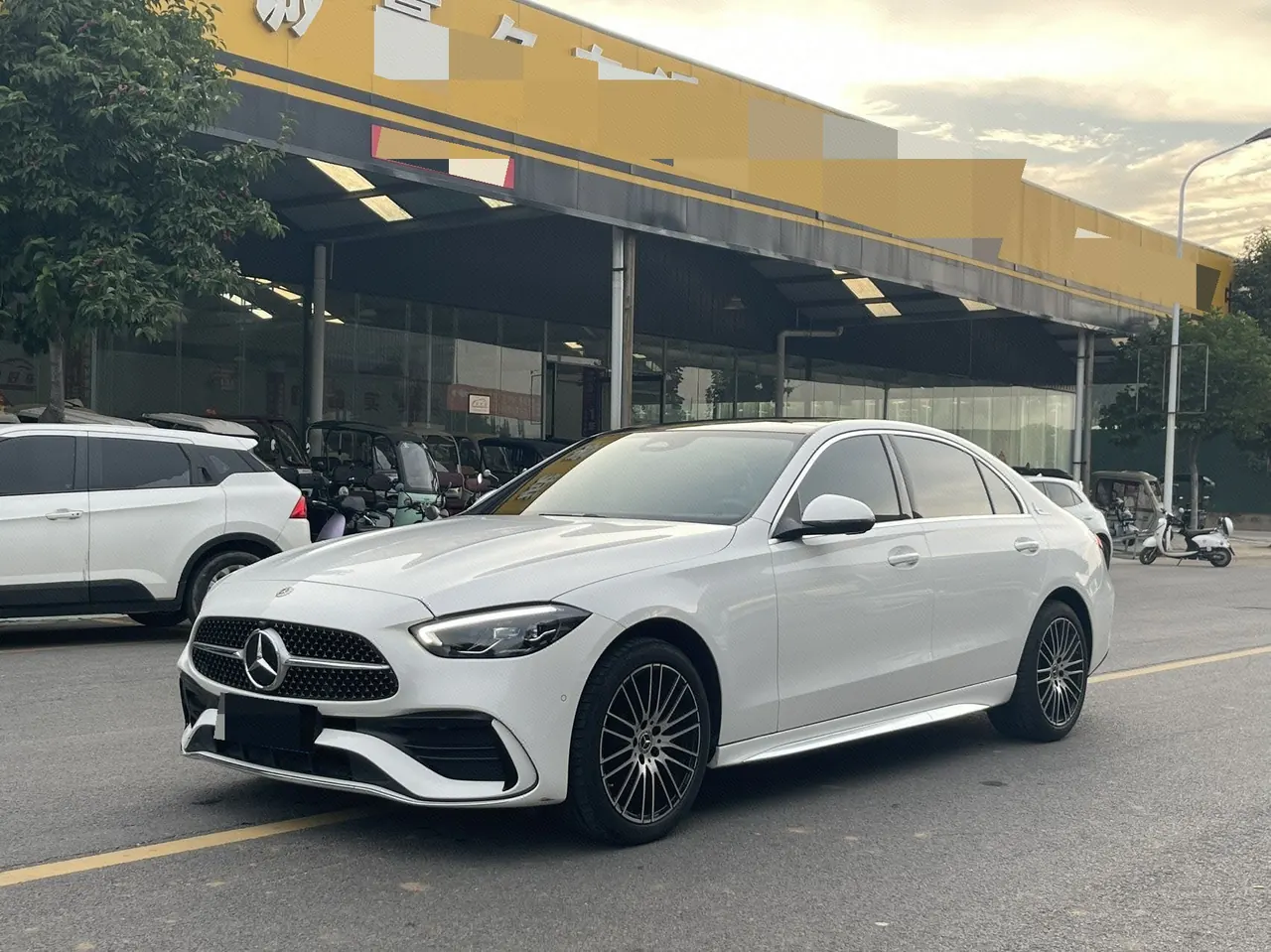 打开图片灯箱:Mercedes Benz Class C 2024 C 260 L 48V 1.5T Sports Edition (Modified 3) Automatic Gear